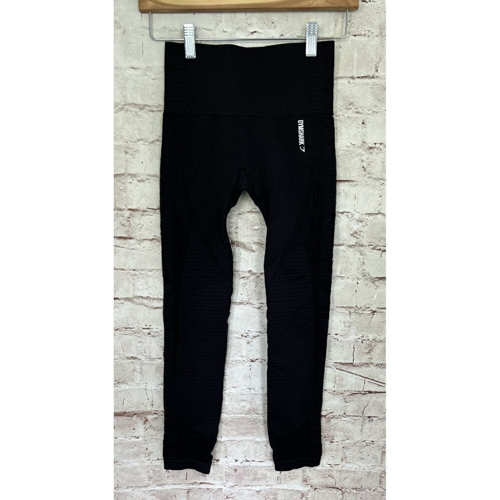 GYMSHARK Black Ribbed Crochet Perforated Cropped Leggings Size XS